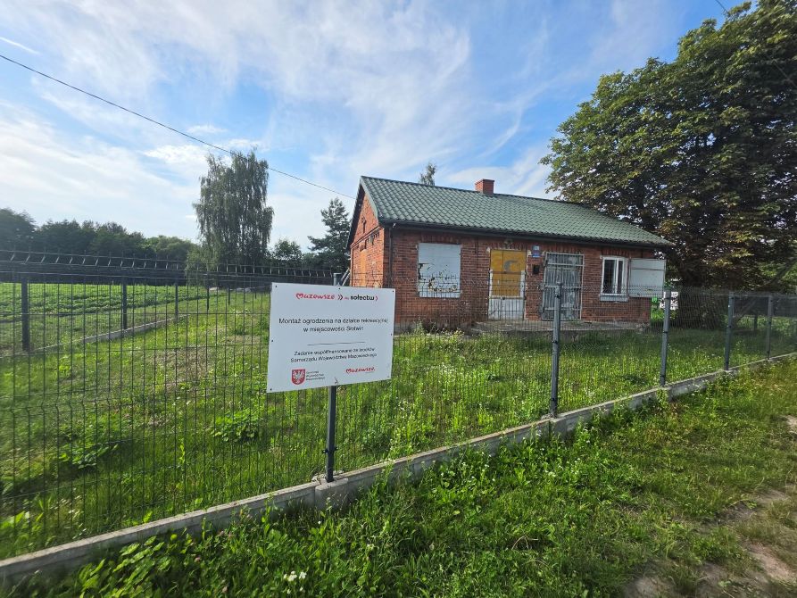 Zrewitalizują zabytkowy budynek w Słotwinie. Docelowo ma tam powstać kulturalna placówka
